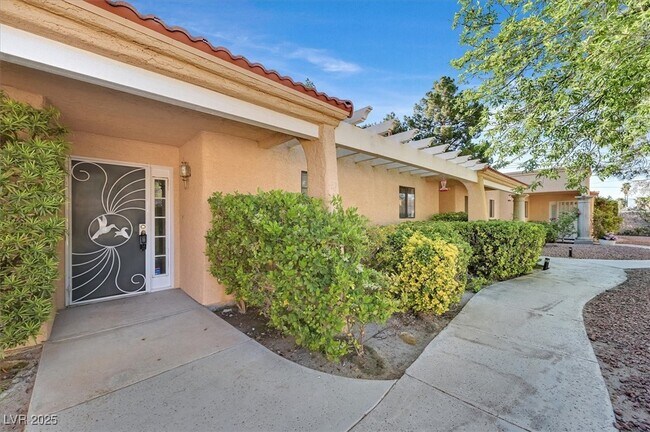 Building Photo - 2851 S Valley View Blvd