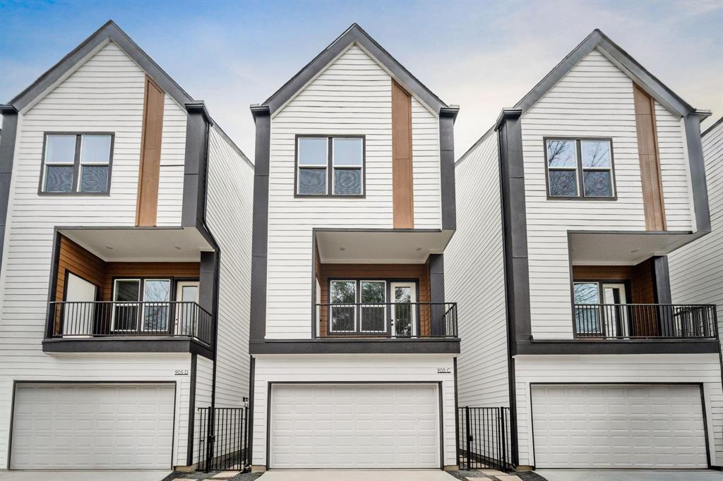 Foto principal - 905 Woodcrest Dr