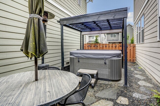 Foto del edificio - 4425 30th Dr SE