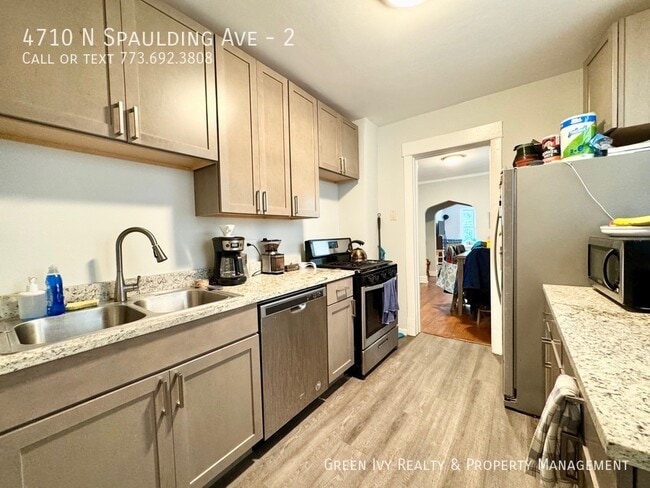 Building Photo - 4710 N Spaulding Ave