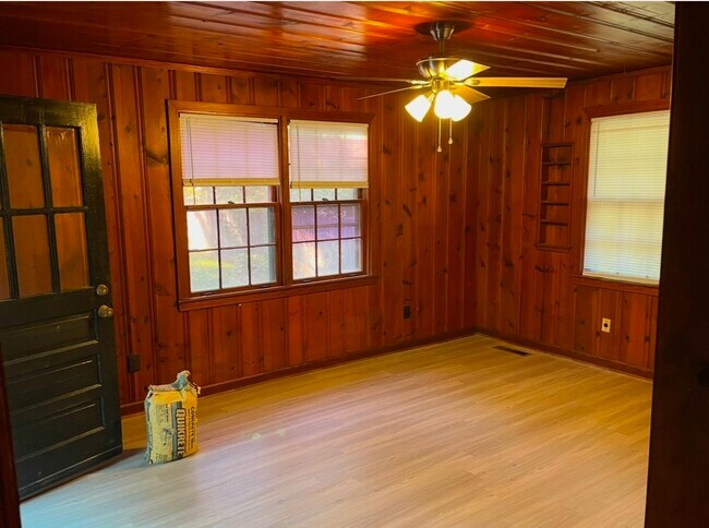 Foto del edificio - 779 Indian Dr