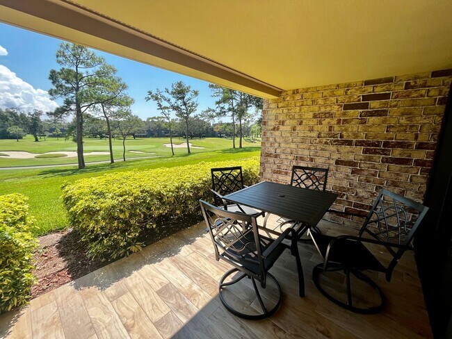 Foto del edificio - Upscale Contemporary 1-Bed/1-Bath Fully Fu...
