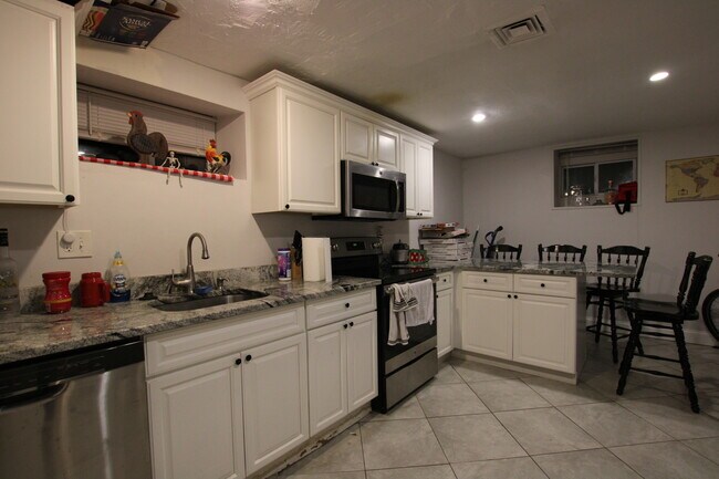 Foto del edificio - 58 Dudley St