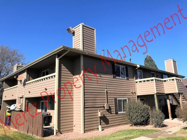 Foto del edificio - 4361 Hunting Meadows Cir.