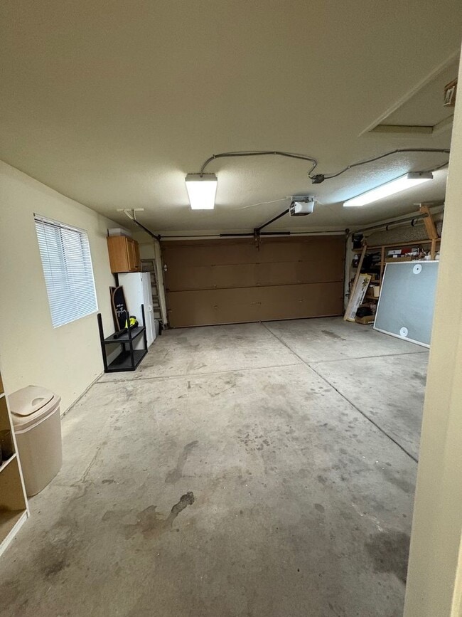 Building Photo - Gorgeous Furnished Country Club Rental