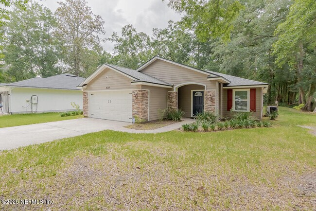 Building Photo - 2039 Navaho Ave