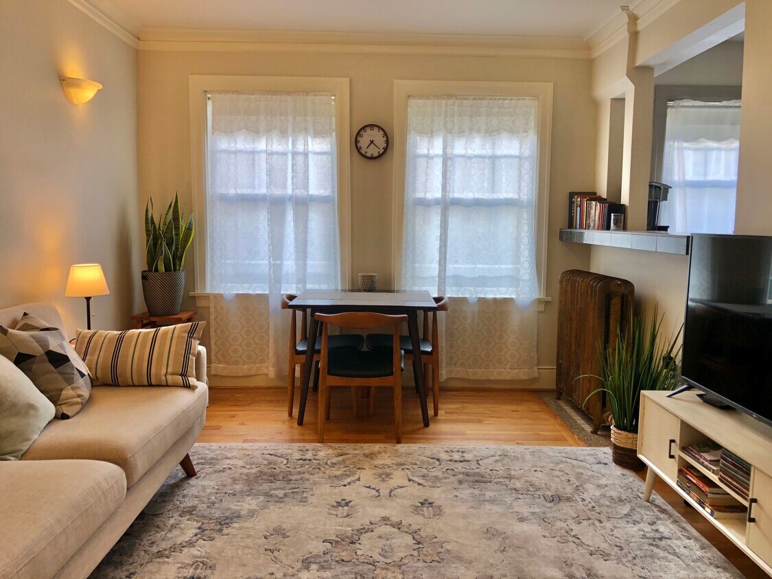 Primary Photo - 720 6th Ave