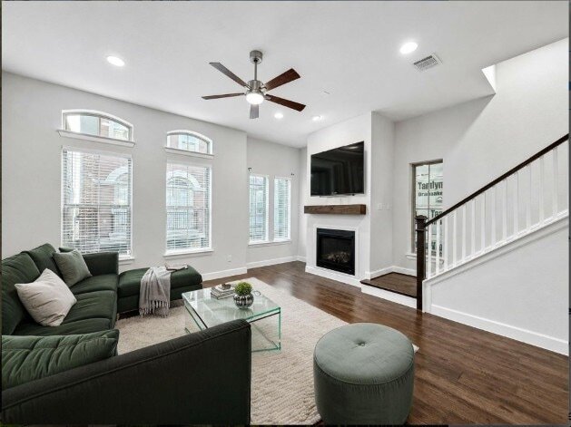 Foto del edificio - 1367 Branchwood Pl