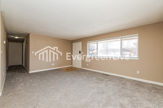 Foto del edificio - 4795 Rolling St