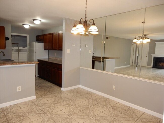 Foto del edificio - 10631 Braes Bend Dr