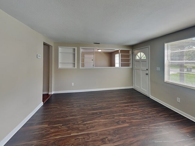 Foto del edificio - 6158 Verdes Rd