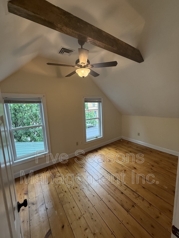 Foto del edificio - 138 N Champlain St