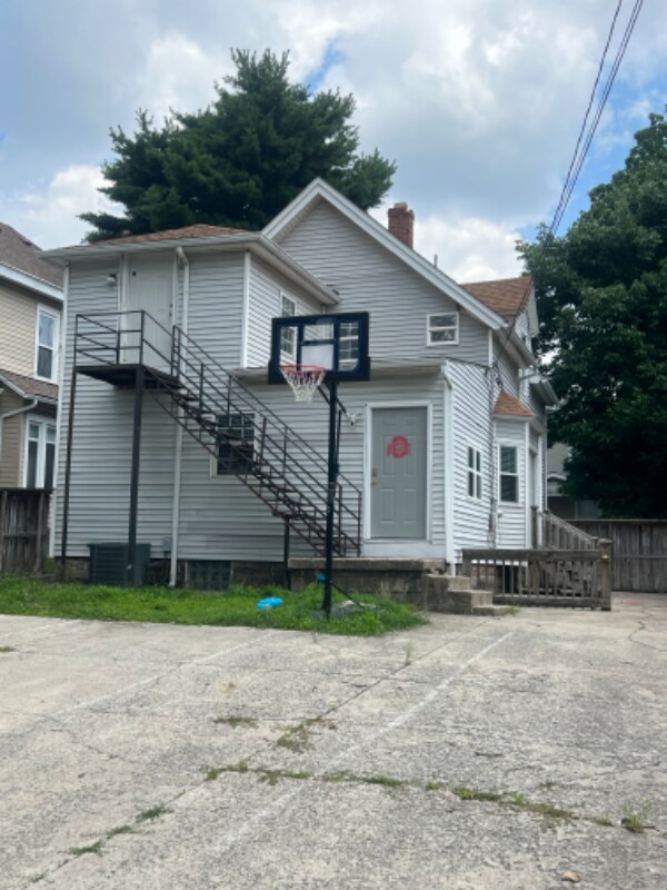 Foto del edificio - 2137 Indiana Ave