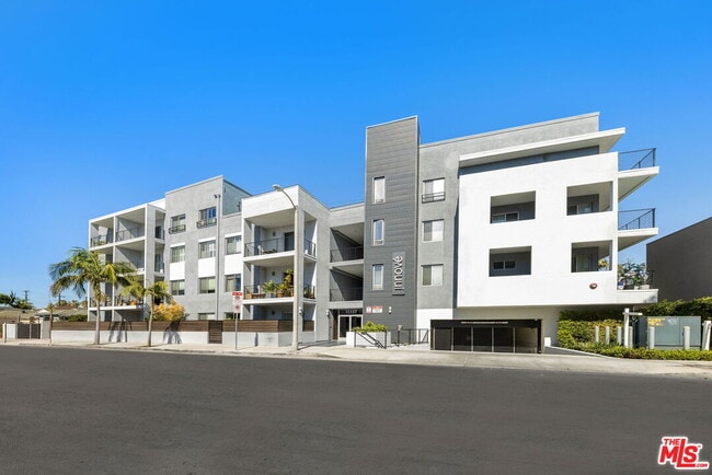 Foto del edificio - 13337 Beach Ave