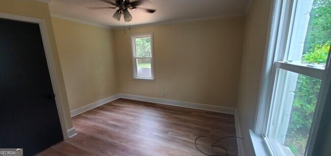 Foto del edificio - 219 Sylvan Heights Dr