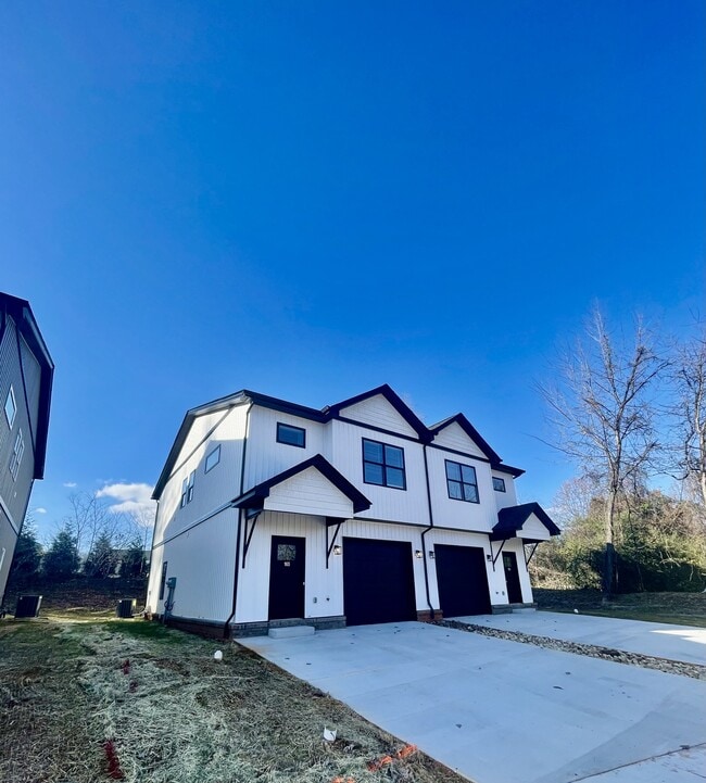 Photo - 165 Independence Ln Townhome