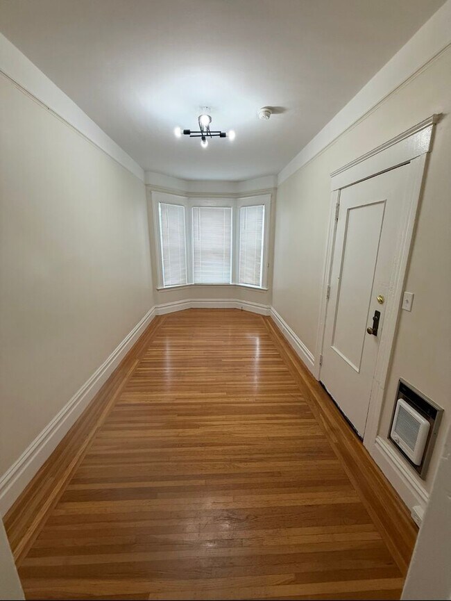 Building Photo - 27-29-29 San Carlos St