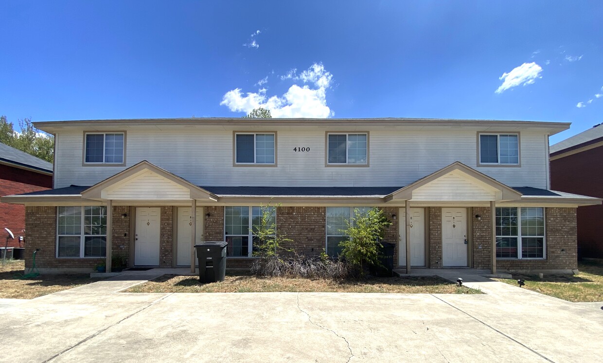 Foto principal - 4100 Pilgram Dr