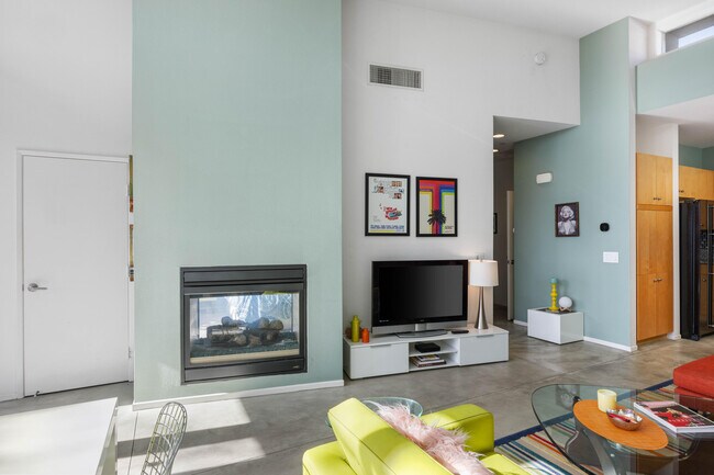 Foto del edificio - 3548 Foothill Ave