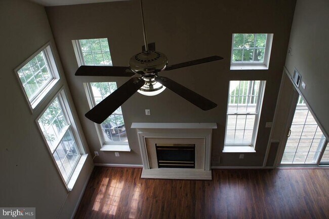 Foto del edificio - 12933 Bridger Dr