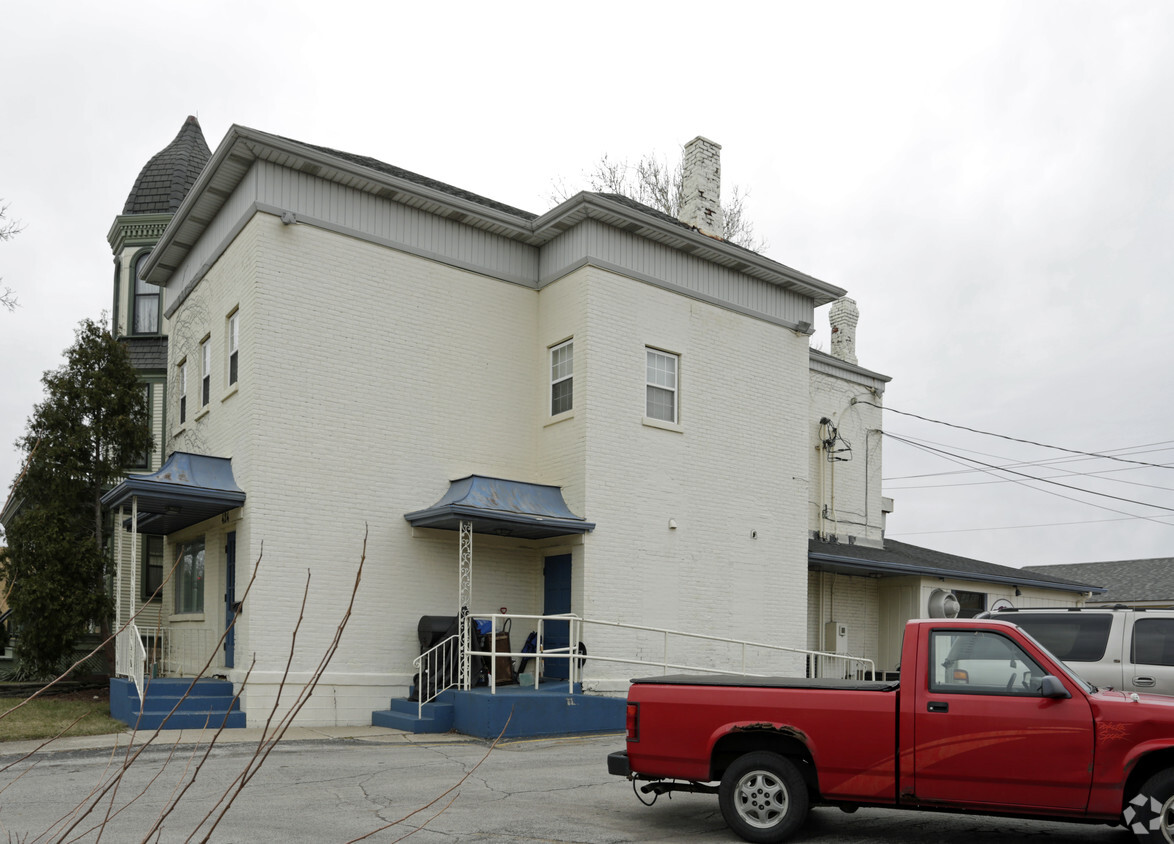 Building Photo - 424 E Wayne St