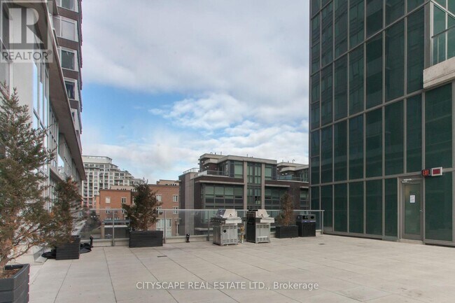 Building Photo - 55 E Liberty St