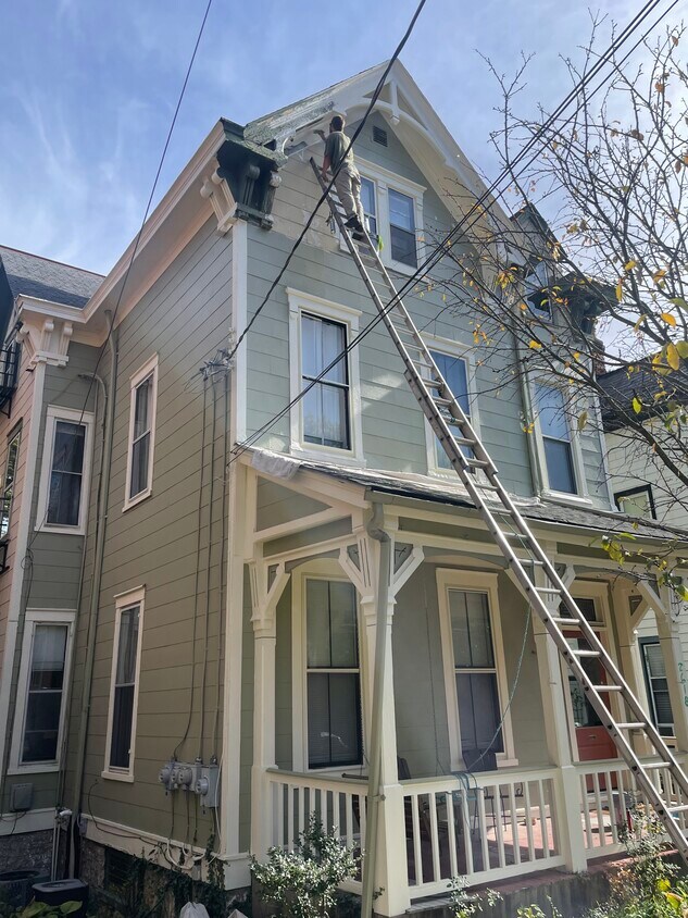 Primary Photo - 2618 Moorman Ave