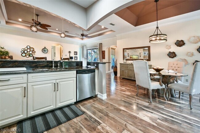 Building Photo - 4830 Europa Dr