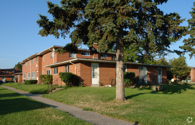 Foto del edificio - Ellicott Park Townhomes