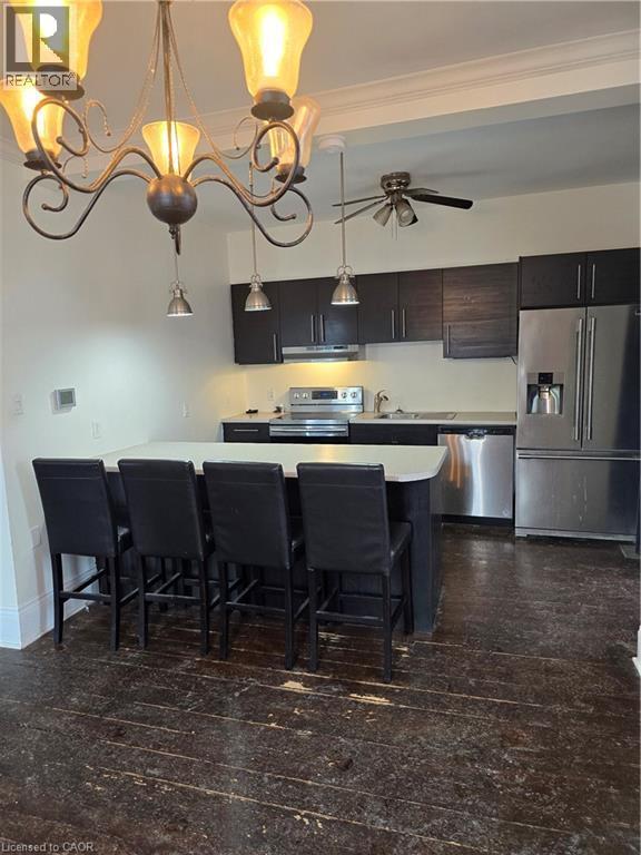 Building Photo - 10 Centre St