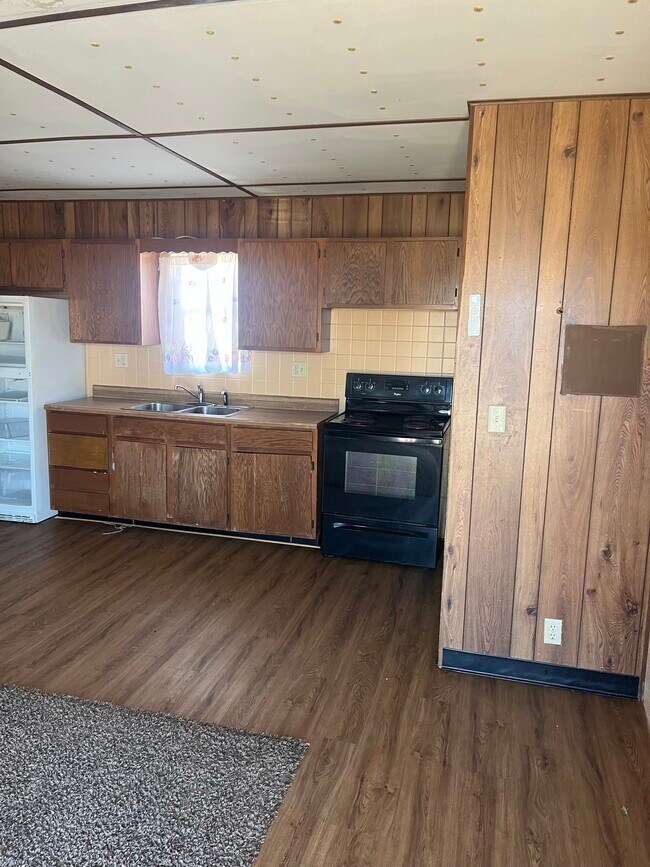 Kitchen - 103 Broadway St