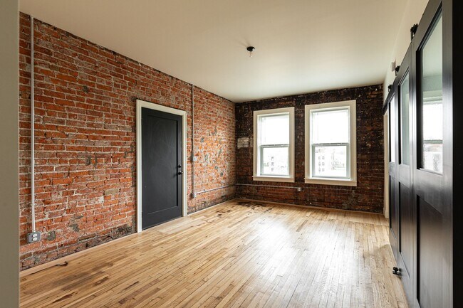 Foto del edificio - The Charlotte Apartments