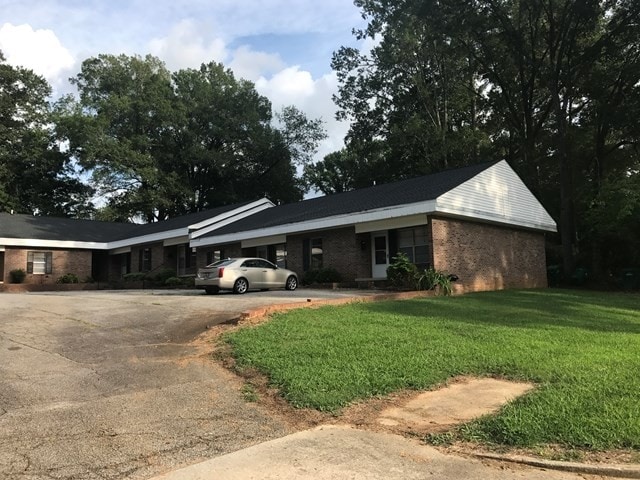Building Photo - 205 Durst Ave W