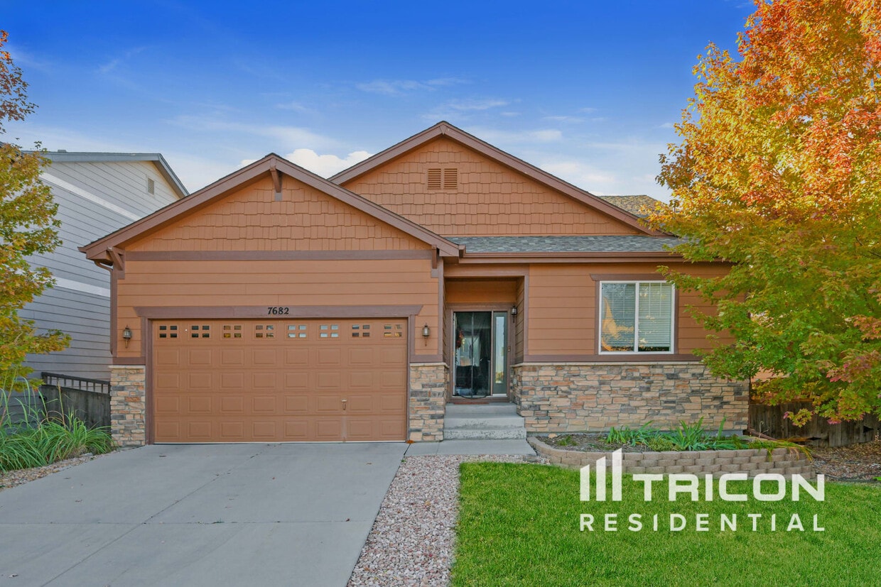 Primary Photo - 7682 Sabino Ln