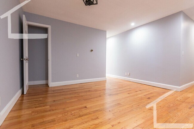 Foto del edificio - DON'T MISS OUT!!! Spacious 1 bed in Allston