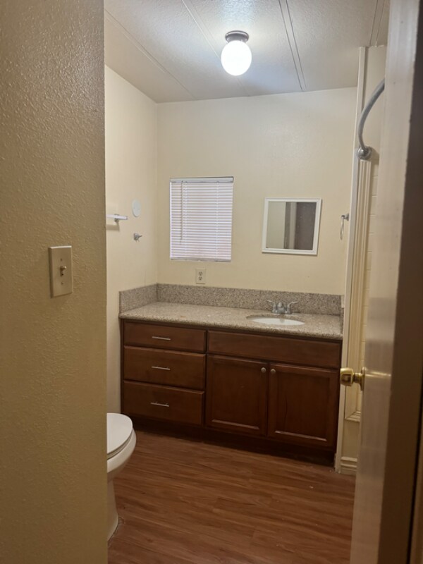 Foto del edificio - 36087 Newberry Rd