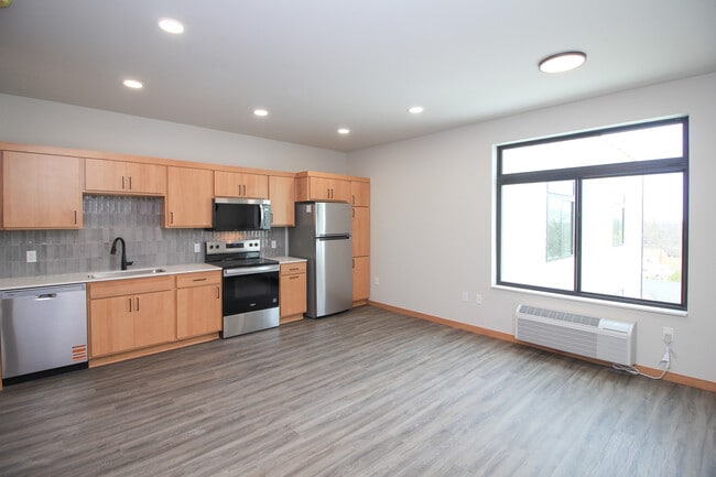 Photo - Paragon Apartments