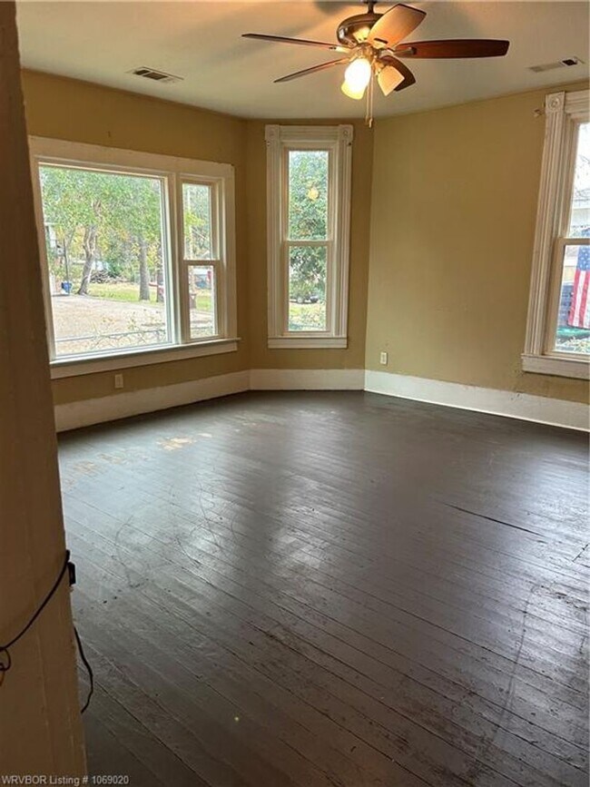 Foto del edificio - 600 S 17th St