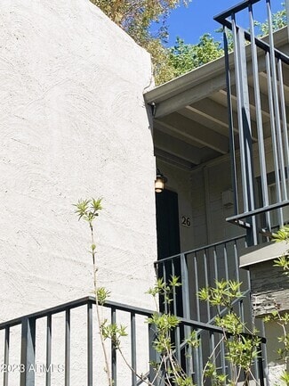 Building Photo - 4111 E Camelback Rd