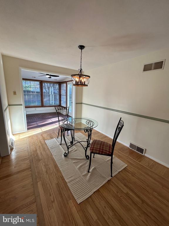 Foto del edificio - 120 Clarkson Dr