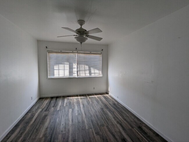Building Photo - 6282 Cotton Ave
