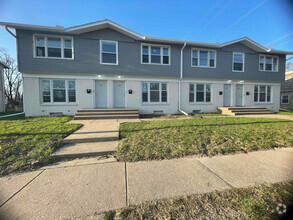 Building Photo - 203 E 35th St