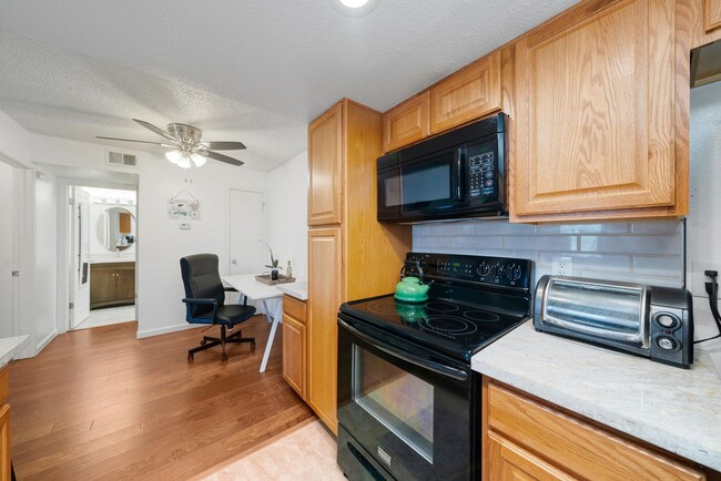 Foto del edificio - South Reno 1BD 1BA with all the Amenities!