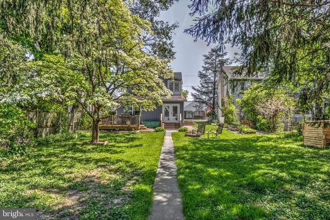 Foto del edificio - 6344 Lemon St