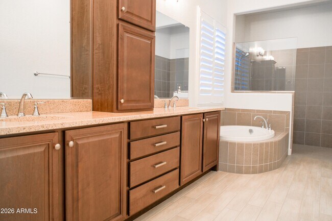 Foto del edificio - 12224 W Creosote Dr