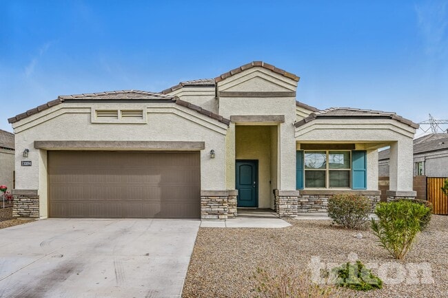 Building Photo - 30094 W Clarendon Ave