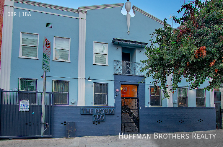 Foto principal - 752 Normandie Ave
