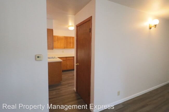 Foto del edificio - 4 br, 2 bath House - 1117 N Summit Ave