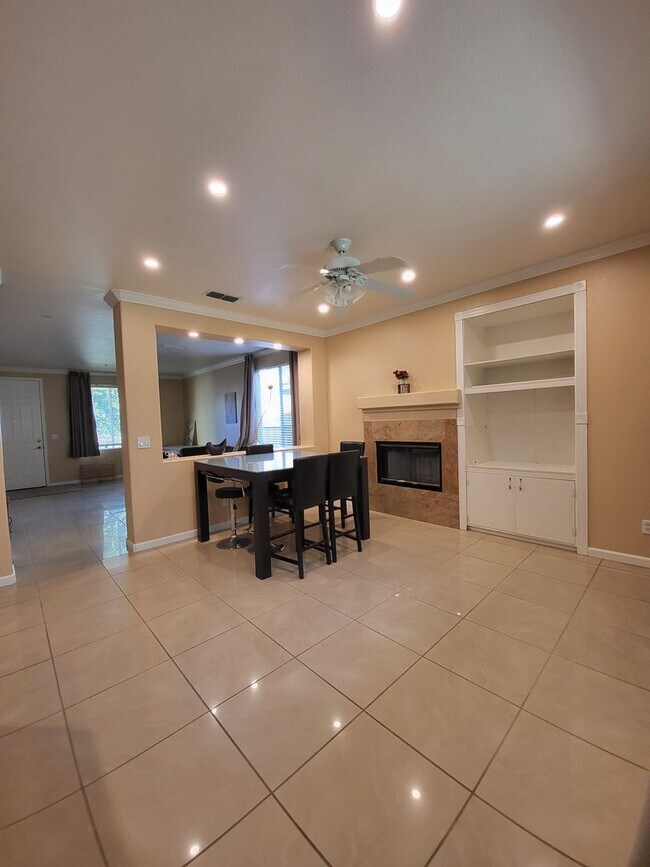Building Photo - 920 Garcia Dr Woodland CA 95776