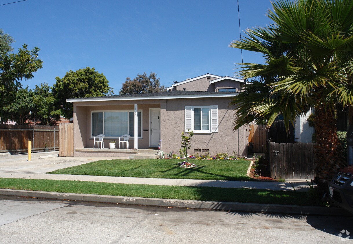 Foto del edificio - 1644-48 Oliver Ave